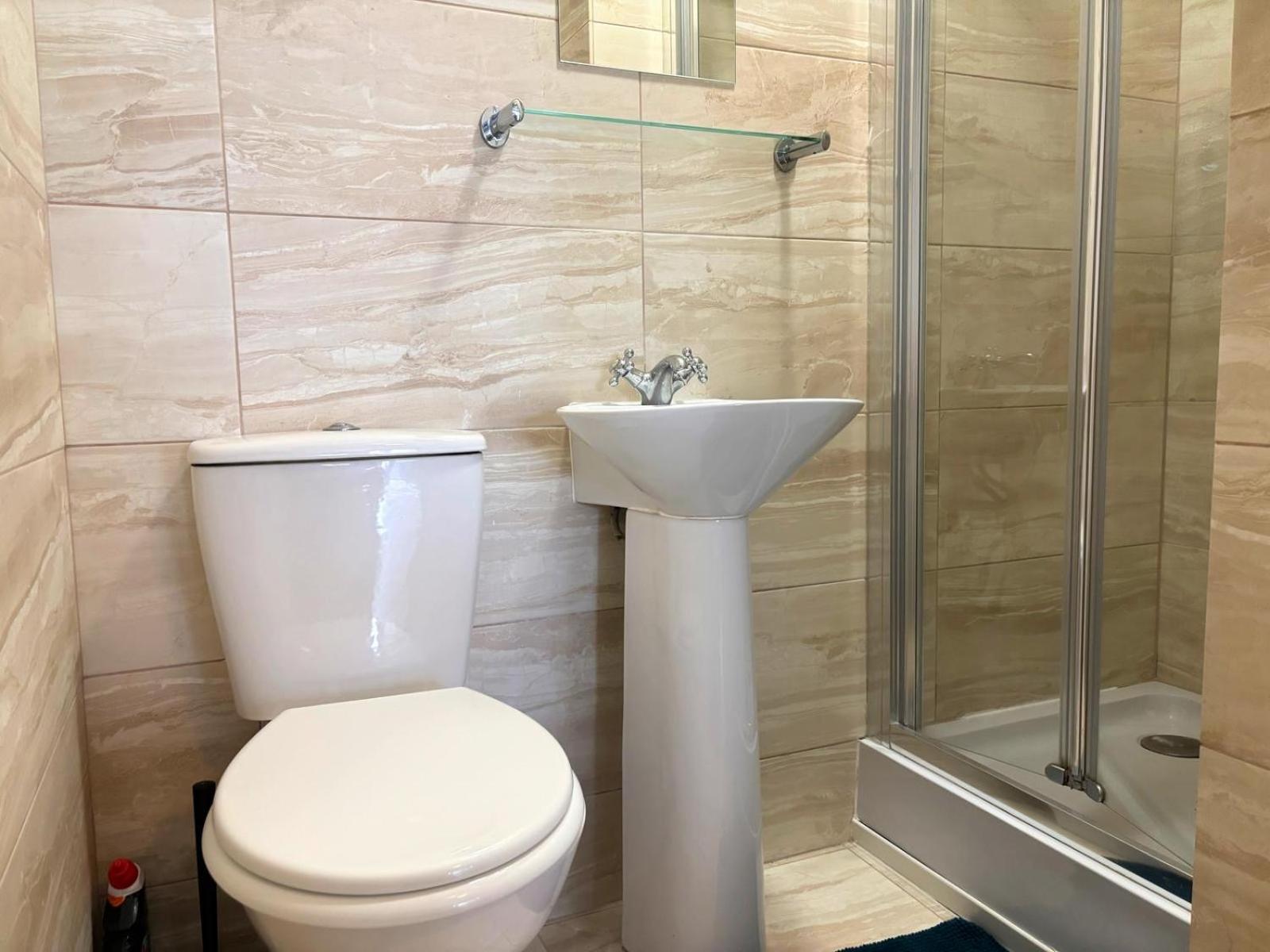 Shirley Apartments, Cozy Studio, Self Check In, 10 Min Drive To City Centre, Walking To Redbridge Train Station Southampton Esterno foto